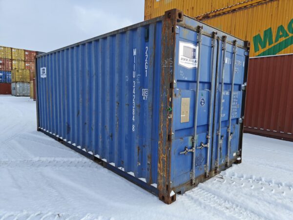 20DC Shipping container MIIU3423848 - TALLINN (damaged, door opens with difficulty + roof leaks)