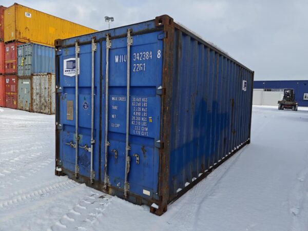 20DC Shipping container MIIU3423848 - TALLINN (damaged, door opens with difficulty + roof leaks) - Image 3